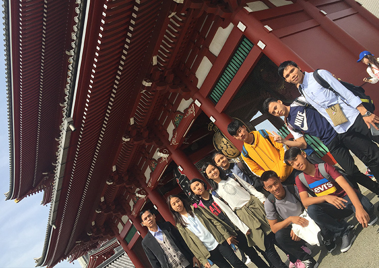 Dream Train 8 人の子どもたち 初めての日本滞在記