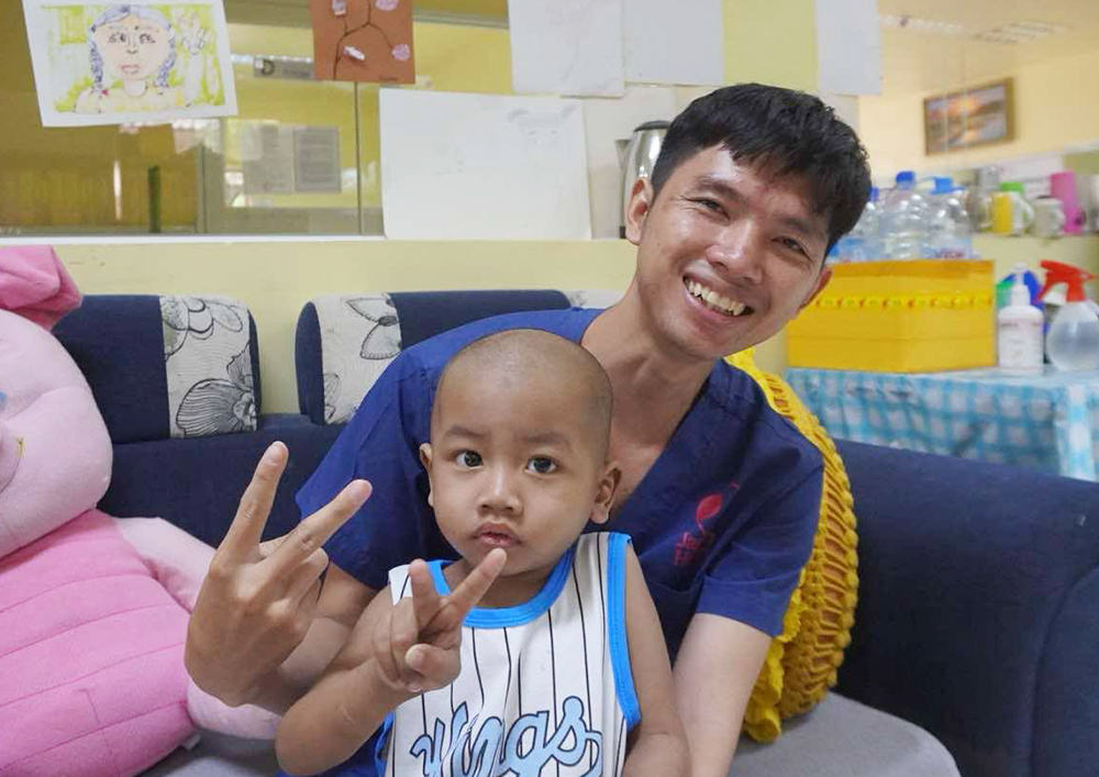 【カンボジア医療活動】子どもたちのそばで、薬のチカラを届ける  ー現地薬剤師とボランティア薬剤師の仕事からー