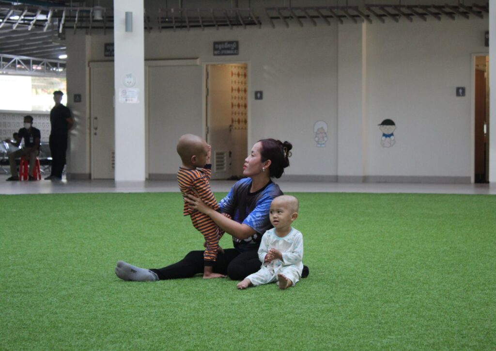 【カンボジア医療活動】小児がんの子どもたちに「外遊び」の機会を