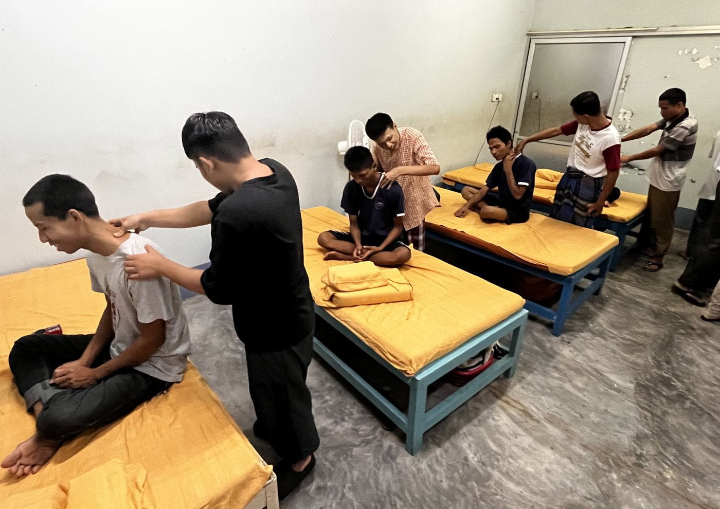 一人ひとりの「働きたい」という願いを力にー視覚障がい者 医療マッサージコース開始ー