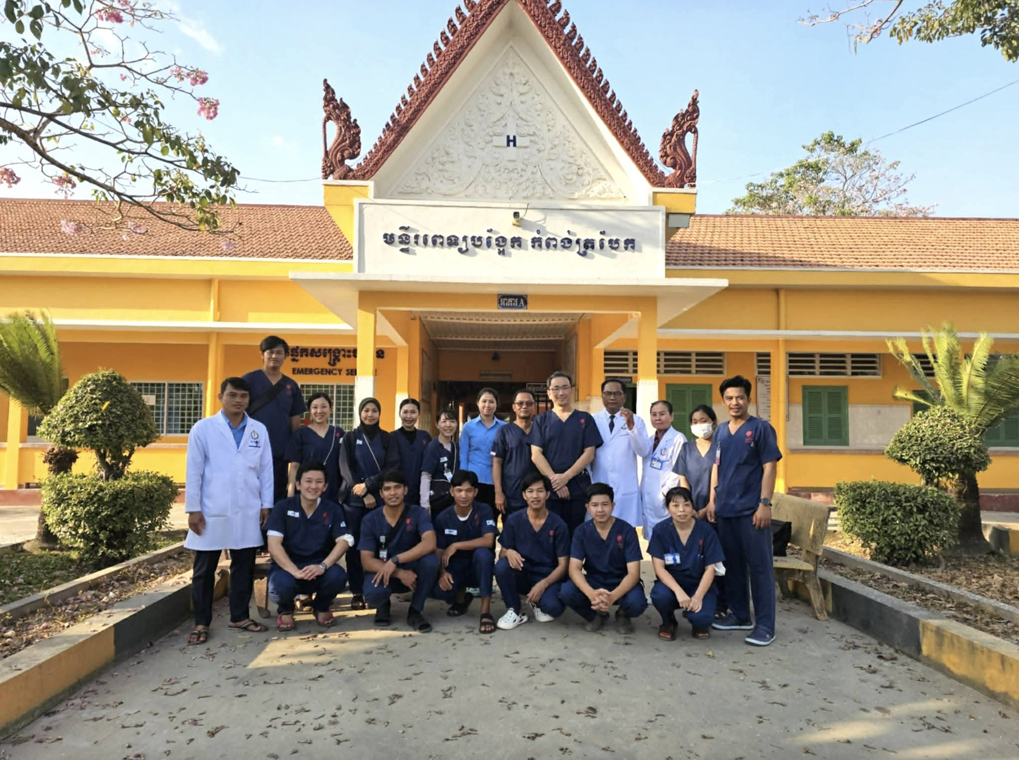 カンボジア 出張診療活動