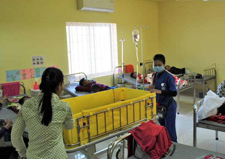 Dai-ichi Life Cambodia Handed over Patient Monitor, Stretcher, and Surgery Cost to Japan Heart Children's Medical Center