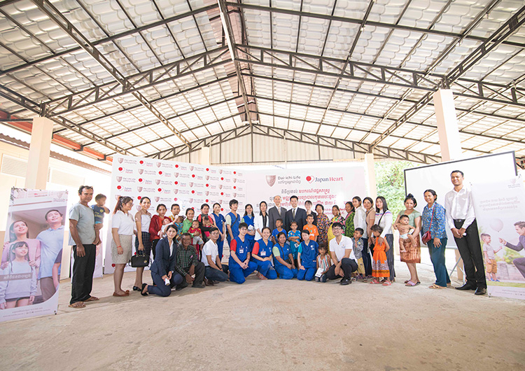 Dai-ichi Life Cambodia Handed over Patient Monitor, Stretcher, and Surgery Cost to Japan Heart Children's Medical Center