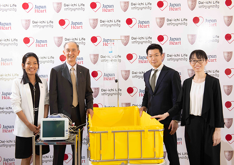 Dai-ichi Life Cambodia Handed over Patient Monitor, Stretcher, and Surgery Cost to Japan Heart Children's Medical Center