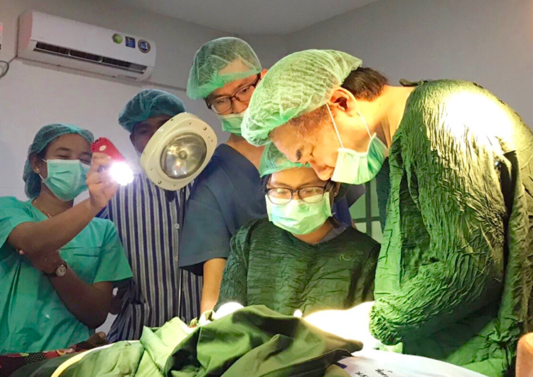 ティーサゥン病院で手術活動始めました。 ミャンマー 看護師