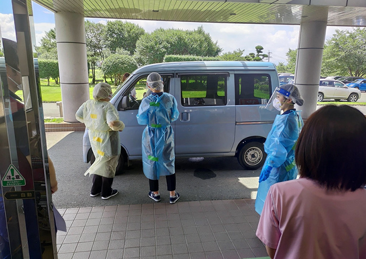 新型コロナと向き合う緊急救援を通して / 熊本・沖縄での医療支援活動