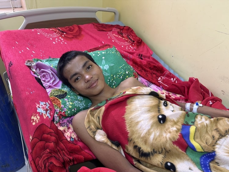 【カンボジア医療活動】小児がん患者story 16歳の少年が失われた痛みの先で見つけた「誰かを支えたい」という強さ。