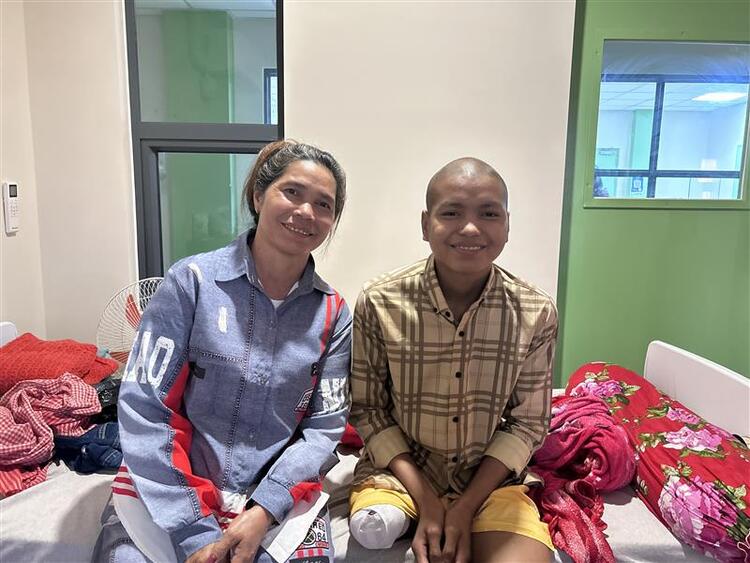 【カンボジア医療活動】小児がん患者story 16歳の少年が失われた痛みの先で見つけた「誰かを支えたい」という強さ。