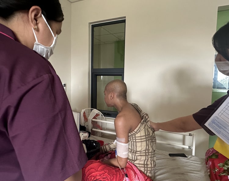 【カンボジア医療活動】小児がん患者story 16歳の少年が失われた痛みの先で見つけた「誰かを支えたい」という強さ。