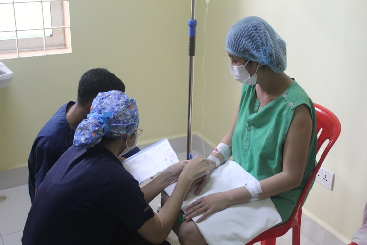 【カンボジア医療活動】産後の危機を越えて ーカンボジアと日本人医師が紡ぐ「母のいのち」ー