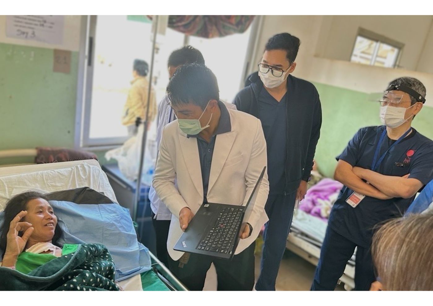 ジャパンハート ラオス 医療 手術活動 